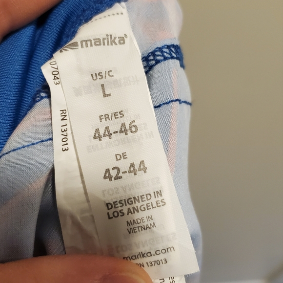 ☆3/35$ | MARIKA | Blue & Tropical Print Board Shorts in size Large - Picture 4 of 5